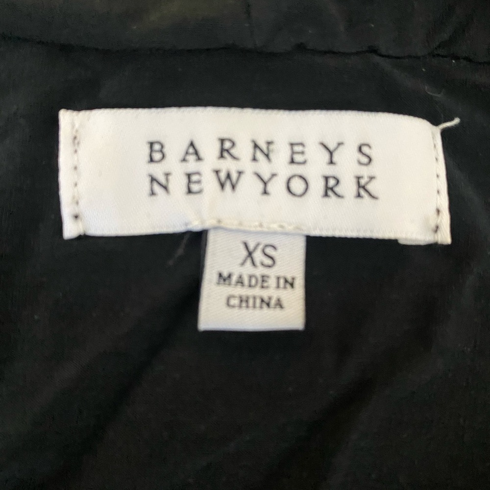 Barney’s ny black tank. Scoop neck